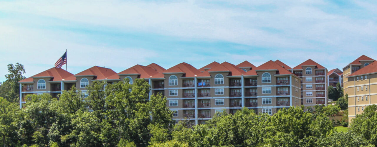 Grand Crowne Resort