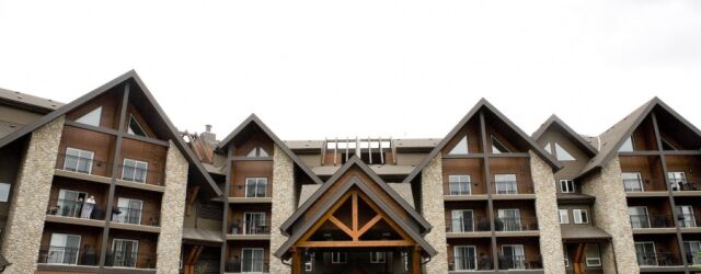 Grande Rockies Resort