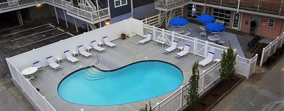 The Surf Club Oceanfront Hotel