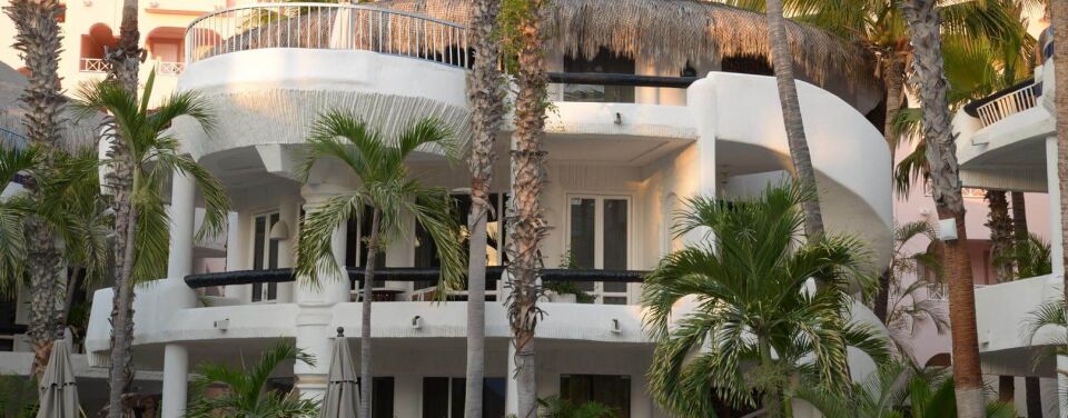 Club Cascadas de Baja