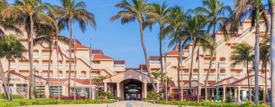 Playa Linda Beach Resort