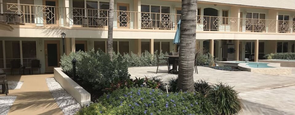 Dover House Resort