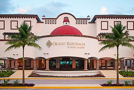 Grand Residences by Royal Resorts