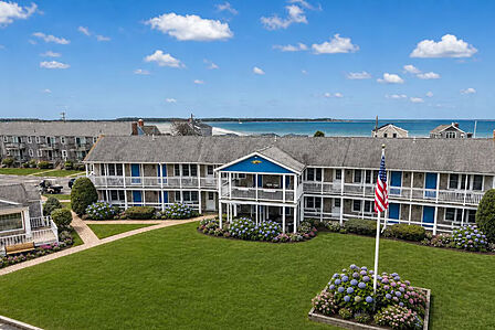 Colonial Acres Resort