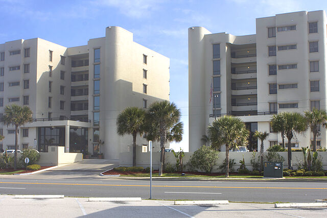 Tropic Sun Towers I & II