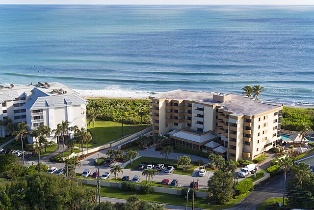 Plantation Beach Club at Indian River