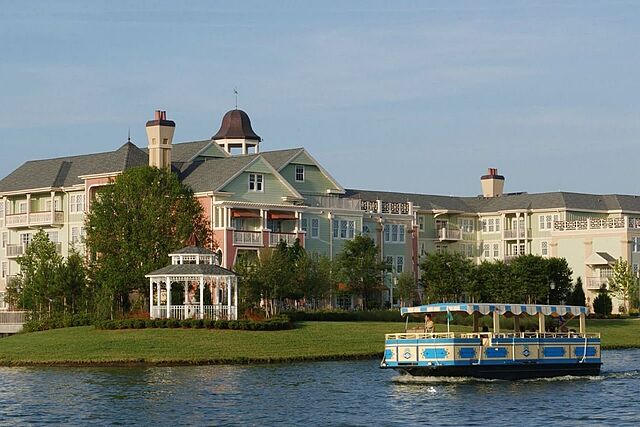 Disney's Saratoga Springs Resort & Spa