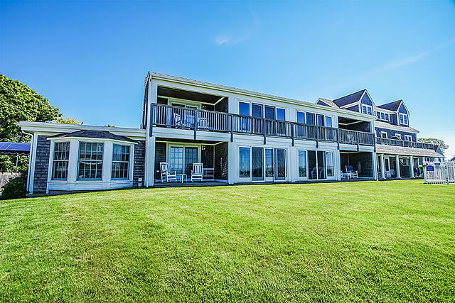 Beachside Village Resort