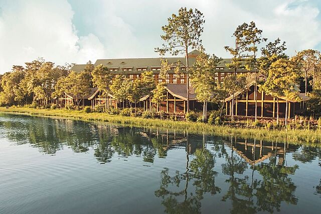 Copper Creek Villas & Cabins at Disney's Wilderness Lodge
