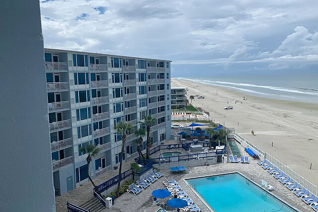 Islander Beach Resort