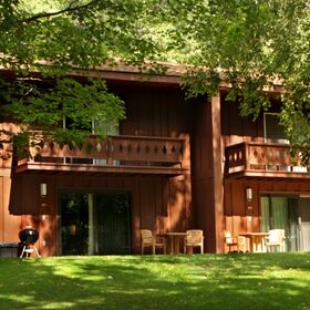 Lake Forest Resort and Club