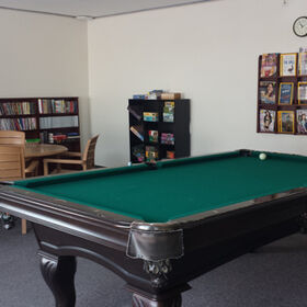 Pool Tabke & Library