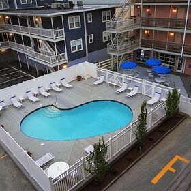 The Surf Club Oceanfront Hotel