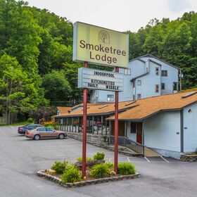 Smoketree Lodge