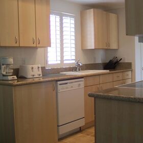 Spacious Kitchen!