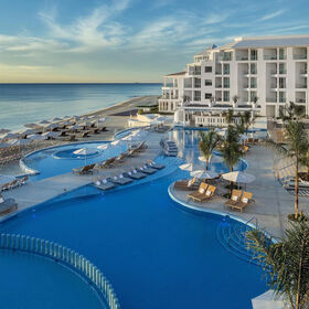 Playacar Palace