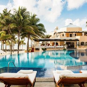 Royal Hideaway Playacar