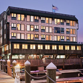 Club Wyndham Inn on Long Wharf