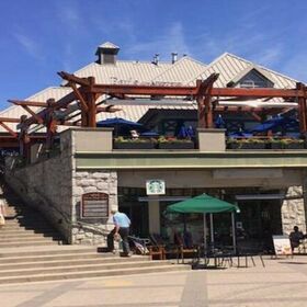 Starbucks & Earls Steakhouse below condo