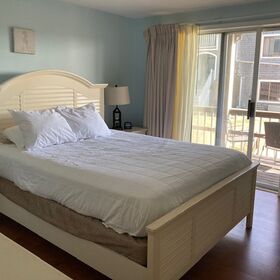 queen bed