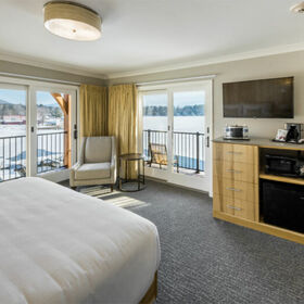 Center Harbor Inn