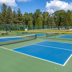 Amenity: Eagle Rock Resort Tennis & Pickleball Courts