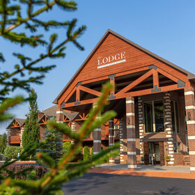 Amenity: Eagle Rock Resort Lodge & Hotel (For Guests On Property)