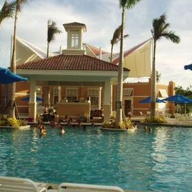 Swim up Bar