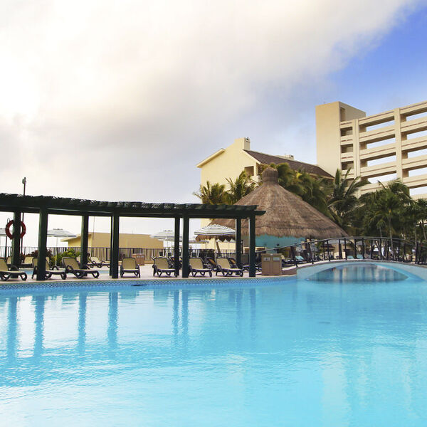 Royal Resorts resort photo