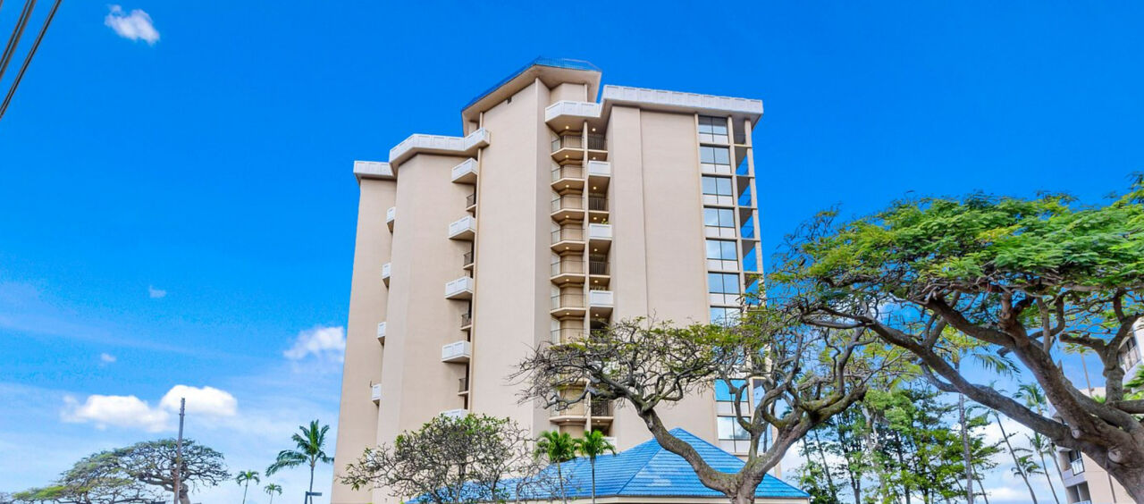 Kahana Beach Resort