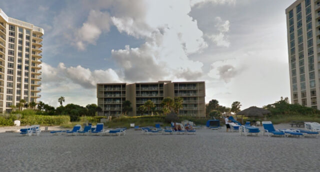 Veranda Beach Club