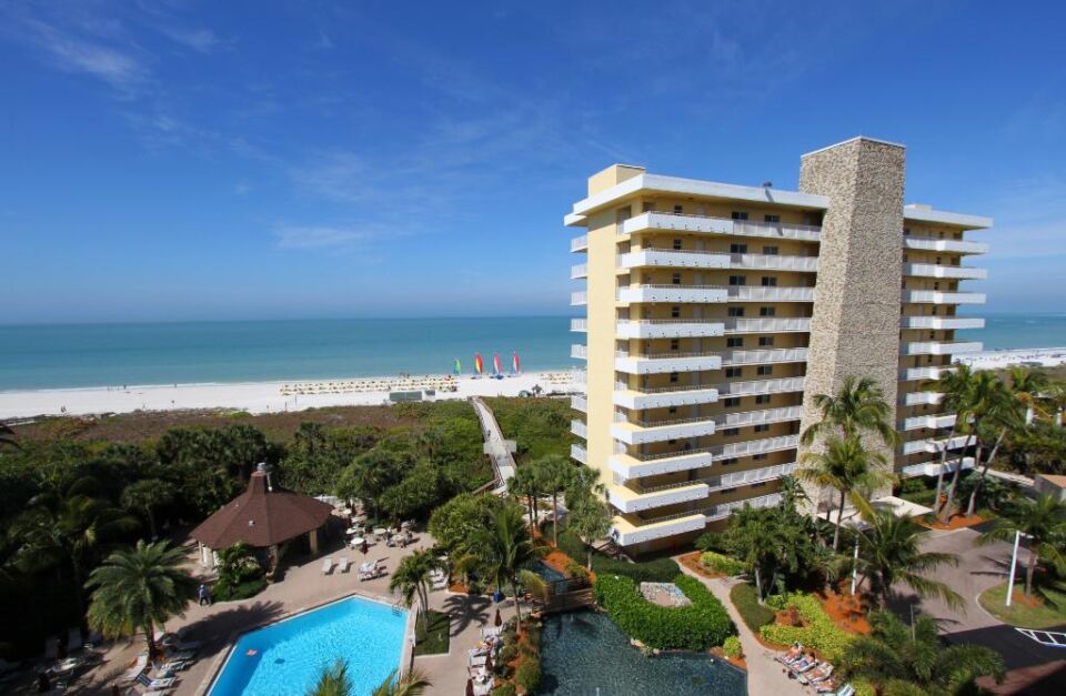 The Charter Club of Marco Beach