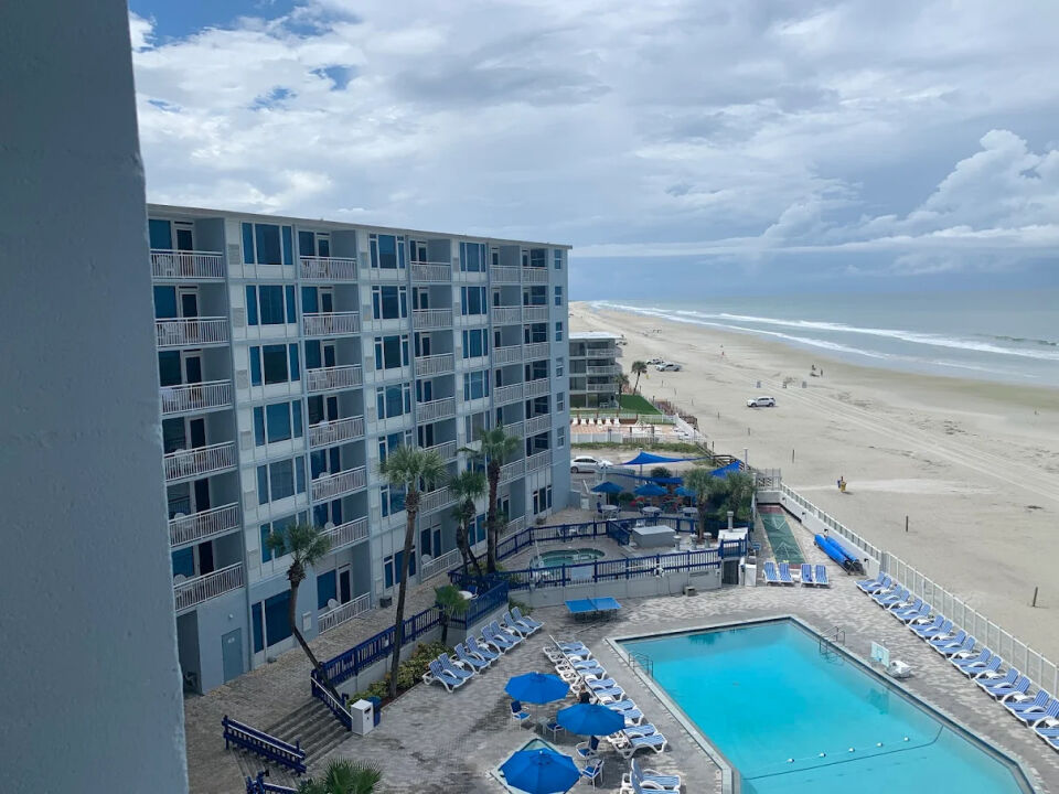 Islander Beach Resort