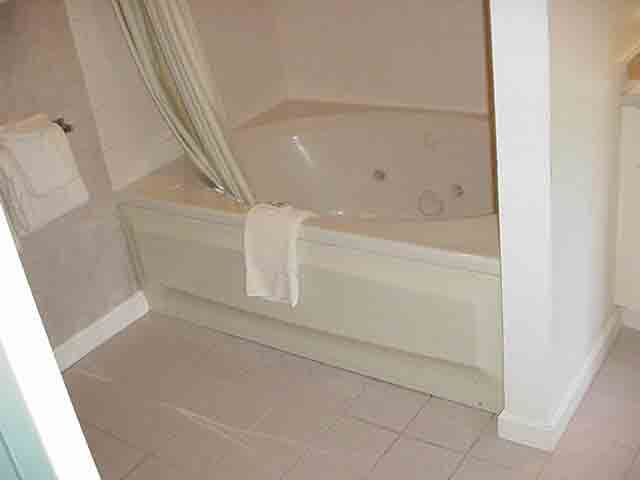 Pollard Brook - Unit Bathroom