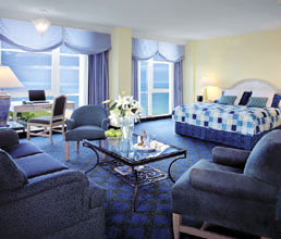 Wyndham Miami Beach Resort - Unit Living Area