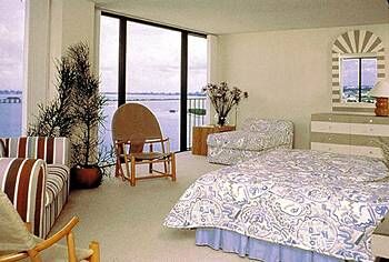 Wyndham Miami Beach Resort - Unit Bedroom