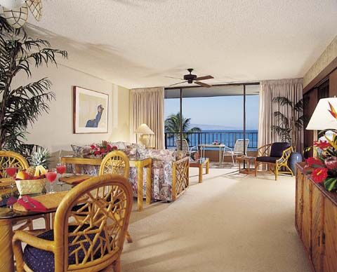 ResortQuest Paki Maui  - Unit Living Area