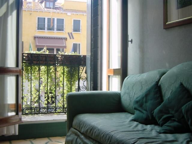 Palazzo del Giglio-Residenza Alberghiera - View From Suite