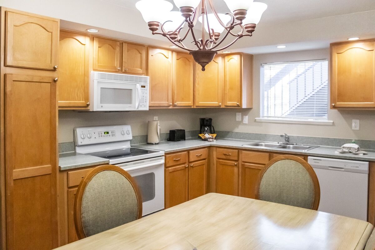 Bryan's Spanish Cove RedWeek