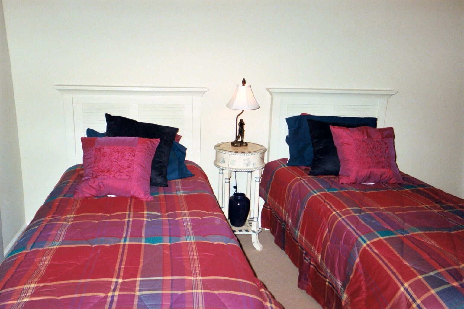 Racquet Club Villas at Harbour Town - Unit Guest Bedroom