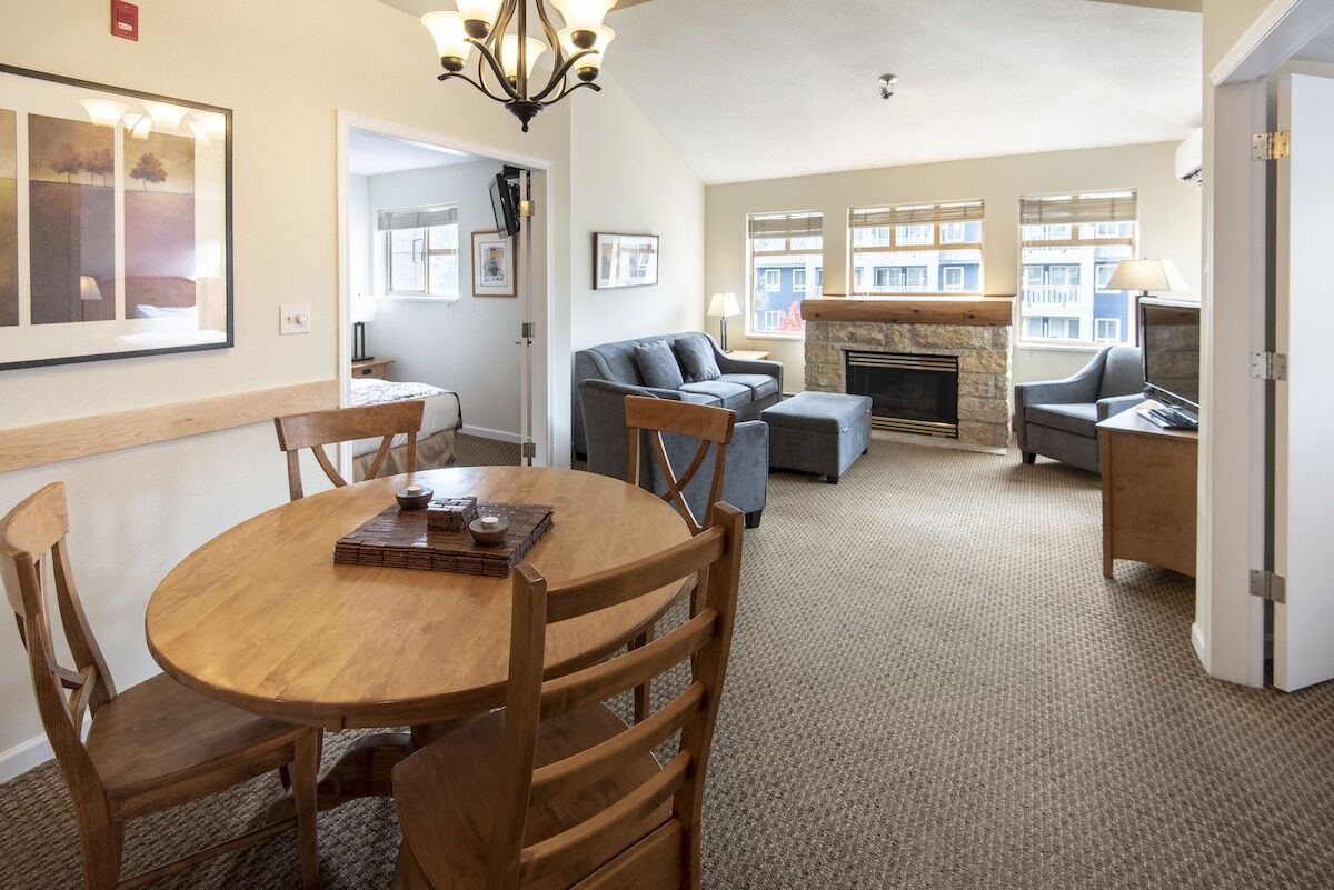 Whiski Jack at the Tyndall Stone Lodge RedWeek