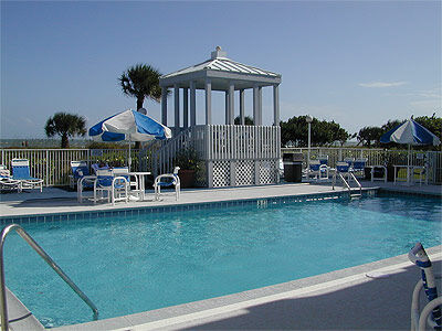 Royal Mansions Condominium Resort - Holiday Network