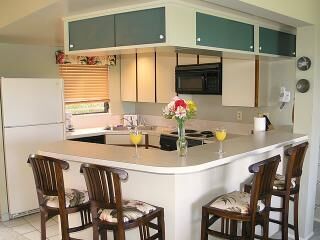Alii Kai II - Kitchen