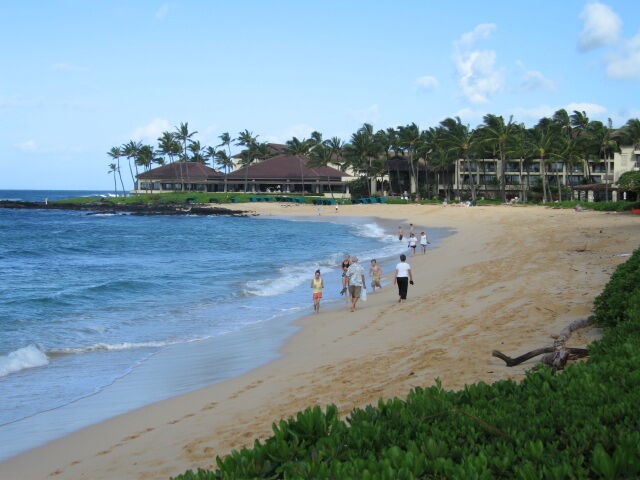 Outrigger Kiahuna Plantation - Beach