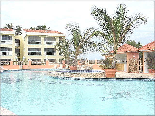 Villas de Costa Dorada - Pool
