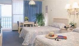 Pirates Cove Resort - bedroom