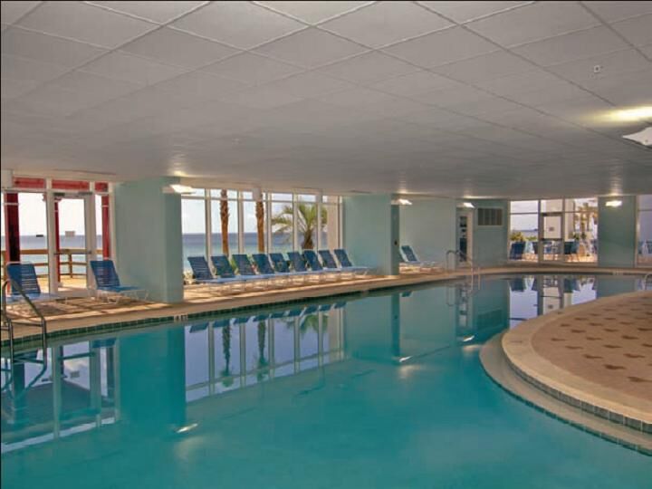 Majestic Beach Towers - Pool