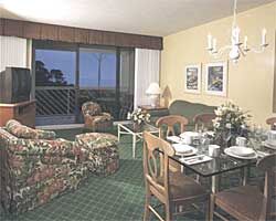 Hilton Head Accommodations - Unit Dining & Living Areas