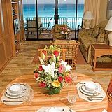 The Royal Mayan — Dining room/living area