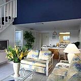 Ocean Reef Yacht Club & Resort — Living Room Area